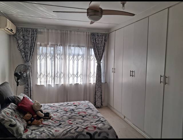 5 BEDROOM HOUSE FOR SALE IN BLUFF